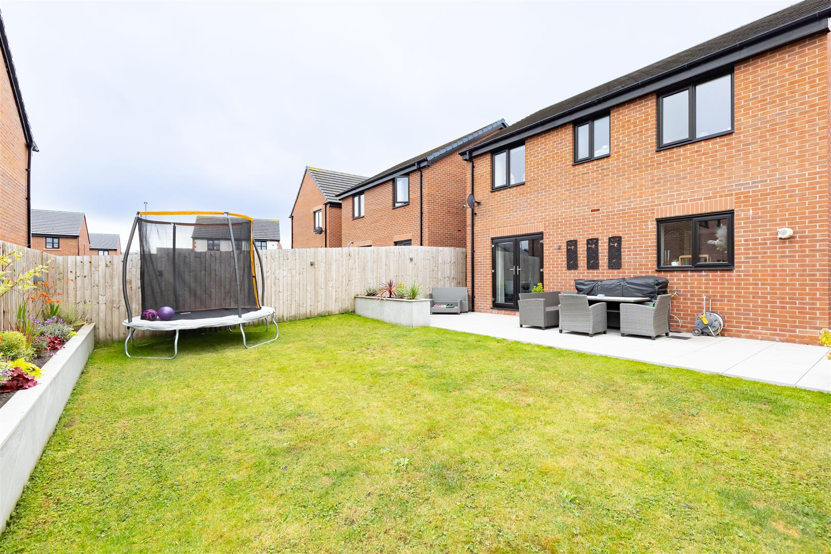 4 bed property in Grey Gables Avenue, Preston